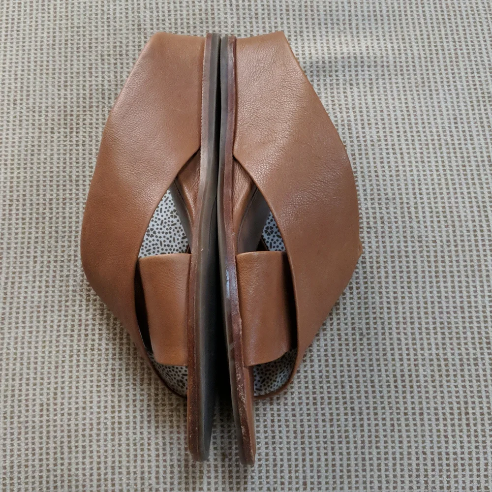 ED, Ellen DeGeneres leather,tan Treya, wedge slide sandal Sz 10